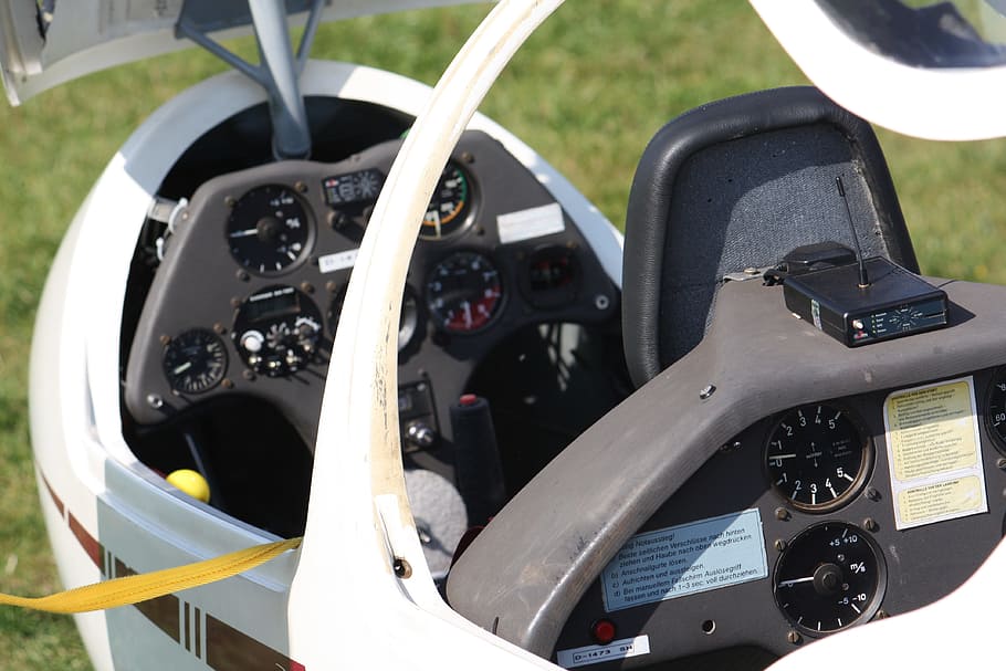 gleiten, Cockpit, Fluginstrumente, fliegen, Transport, Transportmittel, Nahansicht, Lenkrad, Auto, Sport, Technologie, Menschen, draußen, Natur, Kraftfahrzeug, Maschinenteil, Geschwindigkeit, Tag, Flugzeug, Luftfahrzeug, Aktivität, Maschinen, 4K