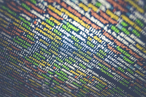 photographie d'inclinaison, codes html, sans titre, javascript, le web, code, code source, scénario, la programmation, programmeur, numérique, Logiciel, écran, moniteur, html, html5, Java, CSS3, multi couleur, texte, mise au point sélective, la communication, plein cadre, à l'intérieur, fermer, personne, arrière-plans, écriture occidentale, La technologie, modèle, lien, Les données, l'Internet, nombre, prise de vue en studio, textile, ordre, 5K, CC0, domaine public, libre de droits