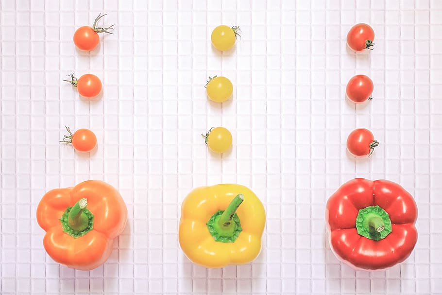foto, arancia, giallo, rosso, peperoni, ciliegia, pomodori, peperoni rossi, pomodori ciliegini, cibo, verdura, cibo e bevande, freschezza, mangiare sano, nessuno, cibo vegetariano, pomodoro, di fila, benessere, in casa, Pepe, peperone, cibo crudo, direttamente sopra, frutta, girato in studio, ordine, pomodoro ciliegino, multicolore, 1080P