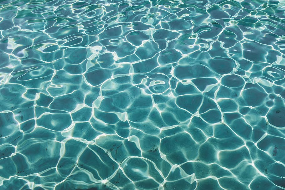 krop af vand, legeme, vand, dagtimerne, pool, svømmepøl, afspejling, hav, ocean, nøgle, krusning, turkis, aqua, blå, krystal, klar, fuld ramme, piblede, baggrunde, natur, ingen mennesker, mønster, sollys, havnefronten, dag, ro, udendørs, naturligt mønster, turkisfarvet, overflade, ren, renhed, 5K