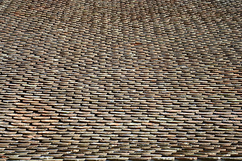 azulejo, techumbre, línea, alineación, Francia, antecedentes, fotograma completo, modelo, texturizado, nadie, marrón, ladrillo, de cerca, estera, material, gran grupo de objetos, material de madera, pared, diseño, pared de ladrillo, mimbre, tejido, efecto texturizado, repetición, adentro, 5K, CC0, dominio público, libre de derechos