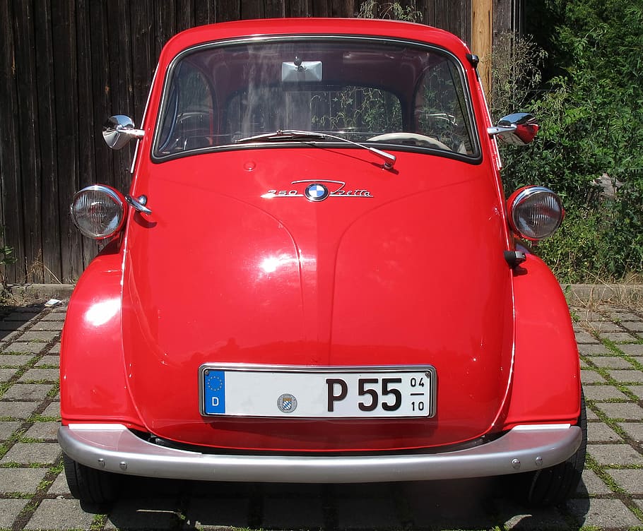 oldtimer, bmw isetta, isetta, bmw, article de col·leccionista, clàssic, nostàlgia, automoció, cotxe, oldi, vehicle, cotxe antic, passat, automàtic, pkw, vell, culte, cotxe petit, dos places, edat del cotxe, veterà, vermell, vista frontal, transport, accidents i desastres, ocupació dels serveis d’emergència, camió de bombers, manera de transport, vehicle terrestre, automòbil, dia, estacionari, text, nombre, cap gent, guió occidental, faro, comunicació, a l'aire lliure, naturalesa, primer pla, aparcament, 2K