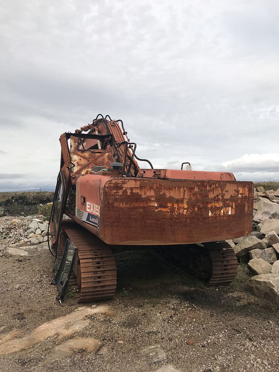 tecnologia, excavadores, inoxidable, màquina de construcció, vell, ferro, naufragis, vehicle rastrejat, hidràulica, obsoleta, acer, oblida't, resistent, lloc, trencat, cadena, metall, rovellat, construcció, oldtimer, transport, manera de transport, cel, abandonat, núvol - cel, terra, vehicle terrestre, espatllat, declivi, dia, deteriorament, aixafar, naturalesa, camp, cap gent, a l'aire lliure, arruïnat, 4K