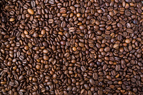 brun kaffe, kaffe, bönor, kaffebönor, mat, textur, mönster, rostad kaffeböna, kaffe - dryck, mat och dryck, espresso, full ram, doftande, rostad, rå kaffeböna, bakgrunder, friskhet, stor grupp av objekt, brun, överflöd, dryck, inget folk, förfriskning, inomhus, koffein, högen, närbild, kaffe gröda, texturerad effekt, 5K, CC0, offentligt domän, royaltyfria
