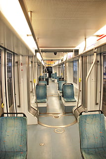 metro, undergrunnsbanen, innsiden, tømme, jordisk, tog, Urban, transportere, offentlig, metropolitan, trafikk, stoler, transport, transportmiddel, offentlig transport, belyst, jernbane transport, bilinteriør, bilsete, sete, innendørs, tog - kjøretøy, reise, fravær, ingen folk, vindu, passasjer tog, metrostasjon, retning, tak, 4K