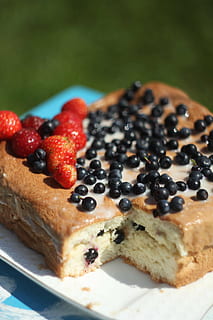 sponge cake, pies, sweets, baking, food, tasty, berry, blueberry, summer, strawberry, cake, food and drink, freshness, berry fruit, fruit, indulgence, ready-to-eat, close-up, sweet food, dessert, baked, sweet, healthy eating, still life, blackberry - fruit, temptation, no people, focus on foreground, plate, baked pastry item, tart - dessert, breakfast, 5K, CC0, public domain, royalty free