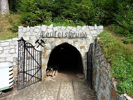 A mea, rațiunea diavolului meu, minerit, tunel, exploatare în carieră deschisă, expresie, arhitectură, construită, arc, plantă, copac, zi, nici o persoana, Intrare, text, exteriorul clădirii, natură, direcţie, Poartă, cărare, în aer liber, calea de urmat, vechi, clădire, perete, comunicare, arcuit, 4K, CC0, domeniu public, fără drepturi de autor