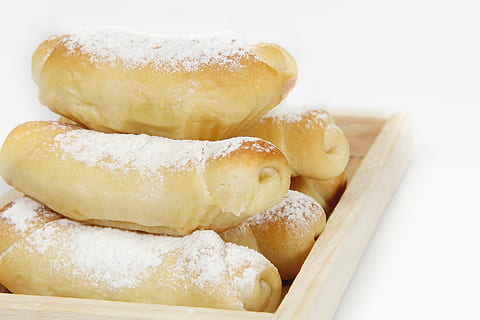 bageri, søde sager, brød, bagning, kaukasisk køkken, morgenmad, dessert, af emnet, mad og drikke, mad, friskhed, tæt på, sødt mad, ingen mennesker, bagt, donut, studio skud, indendørs, gruppe af objekter, hvid baggrund, stilleben, sød, overbærenhed, snack, gruppe, sukker, stak, klar til at spise, fransk mad, saltet, 5K, CC0, offentligt domæne, royaltyfrie