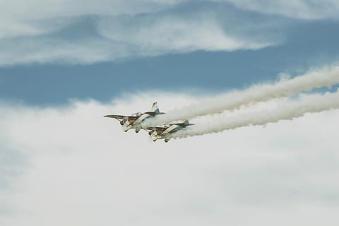 two, white, dog fighter planes, throwing, smoke, air, cloudy, skies, white dog, dog fighter, fighter planes, on air, airshow, flying, air Vehicle, airplane, military, fighter Plane, air Force, stunt, armed Forces, sky, military Airplane, war, smoke - Physical Structure, cloud - sky, transportation, on the move, mode of transportation, no people, motion, nature, day, plane, low angle view, outdoors, vapor trail, blue, aerospace industry, aerobatics, aggression, 4K, CC0, public domain, royalty free