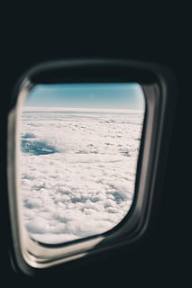 hvide skyer, klar, glasplan spejl, viser, hvid, skyer, vindue, fly, Sky, blå, transportform, køretøj interiør, transportmidler, sky - himmel, glas - materiale, himmel, rejse, gennemsigtig, luftfartøj, cloudscape, ingen mennesker, skønhed i naturen, natur, indendørs, flyvende, køretøj spejl, 4K, CC0, offentligt domæne, royaltyfrie