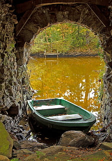 verd, canoa, cos, aigua, endins, cova, arrencada, kahn, vell, estany, vaixell de pesca, volta, arc, arcada, pescador, vaixell nàutic, a l'aire lliure, naturalesa, canal, planta, arquitectura, manera de transport, estructura construïda, cap gent, dia, transport, arbre, pont, abandonat, pont - estructura feta per l'home, bosc, creixement, riu, connexió, barca de rems, 4K, CC0, domini públic, lliure de regalies
