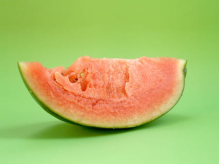 anguria, fetta, isolato, seminato, delizioso, tropicale, dolce, bianca, cibo dietetico, cibo dolce, rosso, dieta, spuntino, studio, sfondo bianco di anguria, cibo salutare, mangiare, cocomero isolato, fetta di anguria, salutare, vitamina, taglio, mangiare sano, melone, rinfresco, frutta, sfondo, fresco, nutrizione, cibo, succoso, anguria seminata, porzione, girato in studio, sfondo colorato, sfondo verde, cibo e bevande, freschezza, in casa, avvicinamento, benessere, nessuno, natura morta, colore verde, ritagliare, singolo oggetto, sezione trasversale, maturo, 2K, CC0, dominio pubblico, privo di copyright