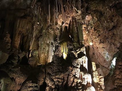 hule, underjordisk, gammel, Stalaktit, drypsten, klippe, geologi, mørk, tunnel, geologiske, caving, sten-, natur, mineral, rock formation, rock-objekt, fysisk geografi, lav vinkel visning, indendørs, solid, ingen mennesker, belyst, skønhed i naturen, mønster, tekstureret, naturligt mønster, kalksten, ru, eroderet, 4K, CC0, offentligt domæne, royaltyfrie