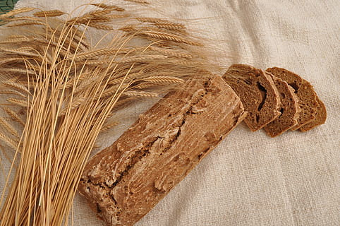 pâine, sămânță, alac, organic, sănătos, alimente, brutărie, grâu, felie de paine, maro, planta de cereale, agricultură, Grâu integral, făină, a închide, mâncat sănătos, prospeţime, mancare si bautura, nici o persoana, în interior, copt, natură moartă, bunăstare, textil, a decupa, cereale integrale, de casă, 4K, CC0, domeniu public, fără drepturi de autor