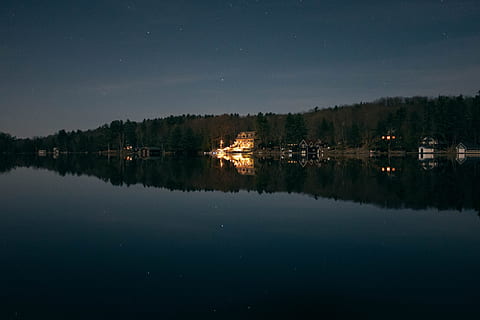 lighted, beige, house, beside, shoreline, nighttime, green, trees, body, water, houses, body of water, night, lake, reflection, river, lanscape, nature, landscape, tree, scenics, forest, tranquil Scene, sky, outdoors, beauty In Nature, color Image, blue, no People, scenics - nature, star - space, space, astronomy, star field, tranquility, star, clear sky, standing water, space and astronomy, reflection lake, 4K, CC0, public domain, royalty free