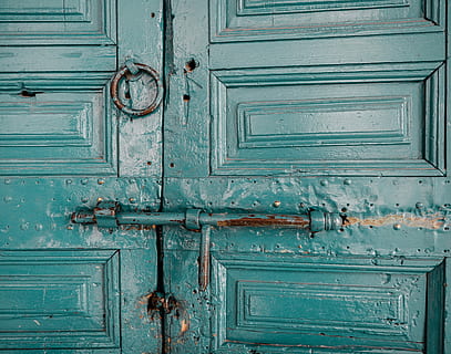 close-up fotografie, teal deur, Gesloten, houten, deur-, metalen staaf, slot, structuur, marrakech, Marokkaans, Ingang, hout - materiaal, bescherming, veiligheid, volledig kader, oud, achtergronden, geen mensen, verweerde, dag, detailopname, patroon, architectuur, deuropening, oververmoeid, klink, turkoois gekleurd, getextureerd effect, 2K, CC0, publiek domein, royaltyvrij