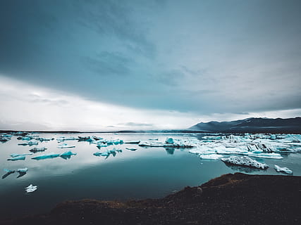 es bergs, tubuh, air, foto pemandangan, siang hari, es mengambang, permukaan es, badan air, alam, laut, awan - langit, pemandangan, langit, pantai, cloudscape, biru, di luar rumah, tidak ada orang, Islandia, garis pantai, adegan yang tenang, keindahan di alam, refleksi, gambar berwarna, cakrawala di atas air, scenics - alam, Es, ketenangan, suhu dingin, lingkungan Hidup, gletser, beku, musim dingin, gunung es - pembentukan es, laguna, mengambang di atas air, gunung es, 4K, CC0, domain publik, bebas royalti