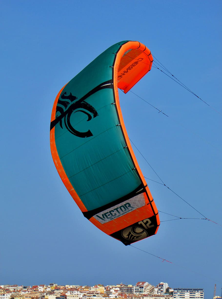 vector, aire, volar, cel, diversió, esport, volant, hobbi, pasatemps, dom, gravetat, cel clar, blau, vista d’angle baix, naturalesa, cap gent, activitat d'oci, arquitectura, aventura, dia, a l'aire lliure, Esports extrems, signe, transport, color taronja, còpia espai, llibertat, manera de transport, 4K