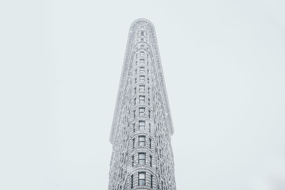 verme, foto vista occhio, edificio di ferro da stiro, fotografia in scala di grigi, costruzione, architettura, Torre, grattacielo, bianca, Inquadratura dal basso, struttura costruita, cielo, nessuno, copia spazio, destinazioni di viaggio, alto - alto, giorno, esterno dell'edificio, cielo sereno, città, viaggio, natura, all'aperto, storia, il passato, monumento, 5K