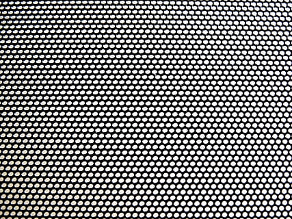 Nahaufnahmefoto, Maschengitter, Lochblech, Muster, Schwarz und weiß, Gitter, Struktur, Hintergrund, Hintergründe, Vollbild, abstrakt, Nahansicht, keine Leute, Wiederholung, texturiert, in einer Reihe, Maschendraht, schwarze Farbe, gestalten, Technologie, Bildschirm, weiße Farbe, Auftrag, beschmutzt, Gerätebildschirm, drinnen, Struktureffekt, 5K, CC0, gemeinfrei, lizenzfrei