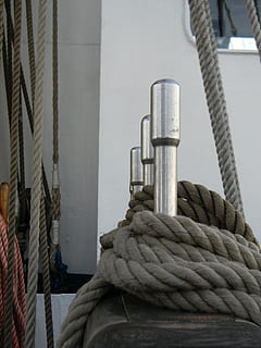 velero, aparejo, cuerda, nadie, fuerza, de cerca, día, metal, atado, adentro, enrollada, centrarse en primer plano, conexión, equipo, transporte, modelo, barco náutico, naturaleza muerta, retorcido, industria, textil, 4K, CC0, dominio público, libre de derechos