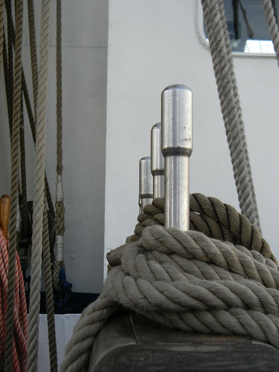 velero, aparejo, cuerda, nadie, fuerza, de cerca, día, metal, atado, adentro, enrollada, centrarse en primer plano, conexión, equipo, transporte, modelo, barco náutico, naturaleza muerta, retorcido, industria, textil, 4K