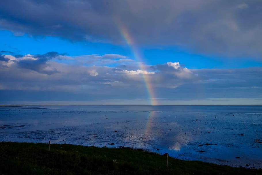 mar, alba, cel, aigua, vespre, idíl·lic, oceà, arc de Sant Martí, reflexió, paisatge, escènic, vora del mar, tranquil, bellesa a la natura, escenics - natura, núvol - cel, escena tranquil·la, tranquil·litat, horitzó, escena no urbana, naturalesa, horitzó sobre l’aigua, cap gent, fenomen natural, terra, platja, doble arc de Sant Martí, a l'aire lliure, 4K