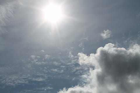 Sun, Clouds, Sky, Blue, Nature, Sunburst, sky, blue, white, light, rays, sunlight, sunbeam, cloud - sky, beauty in nature, low angle view, scenics - nature, day, tranquility, lens flare, no people, cloudscape, tranquil scene, idyllic, outdoors, white color, bright, meteorology, softness, brightly lit, wispy, 4K, CC0, public domain, royalty free