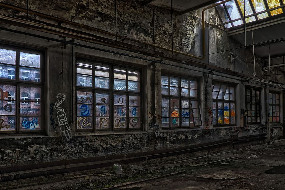 sortir, arquitectura, vell, finestra, dins, edifici, llum, foscor, ombra, humor, sala, pforphoto, llocs perduts, oblida't, deteriorat, antiga fàbrica, construcció de fàbrica, atmosfera, decaïment, fàbrica, caduc, sala industrial, aixafar, destrucció, trencar, brut, malalt, edifici antic, llocs abandonats, maó, edifici abandonat, ruïna, resistent, transitori, finestra antiga, la fugacitat, passat, maçoneria, trist, estrany, fosc, transport per ferrocarril, pista, vies del ferrocarril, cap gent, estructura construïda, a l'interior, vidre - material, abandonat, transport, dia, manera de transport, història, transport públic, el passat, funció de construcció de parets, vidre, 4K