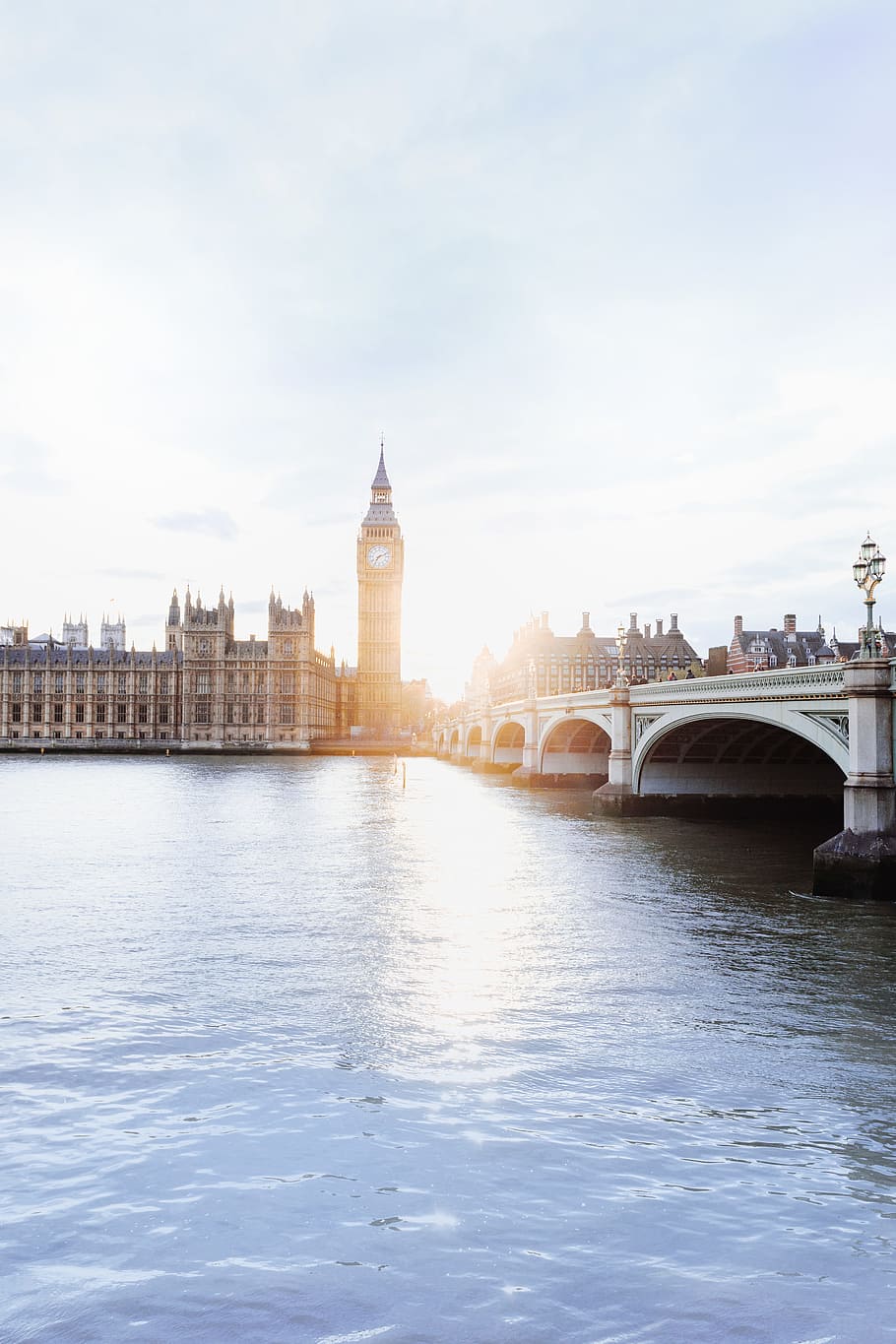 Elizabeth Tower, Londres, big ben, londres, pont de Westminster, riu, posta de sol, edifici, pont, westminster, riu thames, Londres - Anglaterra, Anglaterra, UK, ciutat de westminster, cases del parlament - Londres, pont - estructura feta per l'home, big ben, lloc famós, paisatge urbà, escena urbana, ciutat, arquitectura, ciutats capital, aigua, horitzó urbà, europa, destinacions de viatge, Torre del Rellotge, estructura construïda, exterior de l'edifici, connexió, cel, davant del mar, naturalesa, turisme, viatjar, transport, cap gent, pont d’arc, a l'aire lliure, govern, 5K