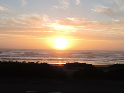 solnedgang, ocean beach, ocean, himmel, scenics - natur, hav, vand, skønhed i naturen, ro, rolig scene, horisont over vand, sky - himmel, horisont, strand, jord, natur, silhuet, idyllisk, ingen mennesker, sol, orange farve, udendørs, 4K, CC0, offentligt domæne, royaltyfrie