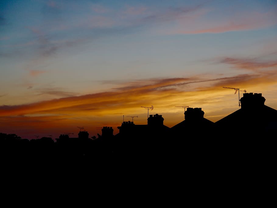 posta de sol, Redsky, vespre, tarda, temps, taronja, dramàtica, naturalesa, colorit, preciosa, edifici, núvols, ramsgate, silueta, cel, núvol - cel, arquitectura, color taronja, estructura construïda, exterior de l'edifici, cap gent, bellesa a la natura, a l'aire lliure, escenics - natura, còpia espai, cel dramàtic, ciutat, idíl·lic, vista d’angle baix, 4K