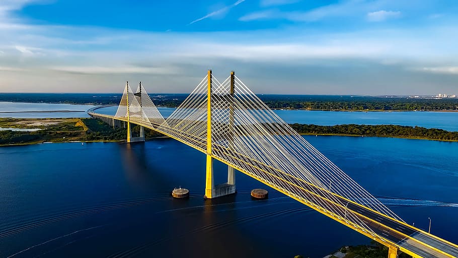 jacksonville, florida, dames point bridge, jacksonville, florida, arquitectura, pont, dames, fotografies, paisatge, paisatges, domini públic, cel, Estats Units, aigua, pont - estructura feta per l'home, Pont en suspensió, riu, lloc famós, blau, a l'aire lliure, paisatge urbà, escena urbana, connexió, núvol - cel, mar, estructura construïda, transport, naturalesa, cap gent, destinacions de viatge, bellesa a la natura, escenics - natura, viatjar, horitzó sobre l’aigua, badia, 1080P