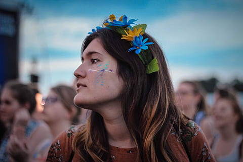 selective, focus photography, woman, brown, shirt, floral, headband, selective focus, photography, brown shirt, people, women, outdoors, smiling, event, headshot, focus on foreground, incidental people, one person, adults only, portrait, young adult, looking, music festival, festival, adult, young women, real people, festival goer, summer, close-up, enjoyment, brown hair, hairstyle, entertainment event, teenager, 5K, CC0, public domain, royalty free