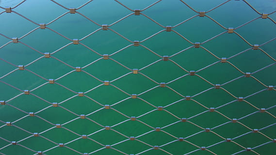fio, corrimão, trilhos da ponte, regularmente, padronizar, linhas, geometria, fundo, aço, cerca, quadro completo, origens, cerca de arame farpado, ninguém, fronteira, protecção, barreira, fechar-se, metal, segurança, desenhar, cor verde, tela metálica, forma, turquesa colorida, arquitetura, 4K, CC0, domínio público, royalty free