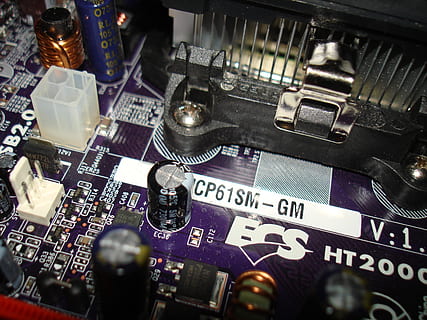 computer, computer hardware, bundkort, hardware, udstyr, elektronik, teknologi, musik, elektronikindustrien, lyd mixer, tæt på, kontrollere, indendørs, kunstkultur og underholdning, forbindelse, kredsløbsplade, lydudstyr, industri, ingen mennesker, selektiv fokusering, meddelelse, lydoptagelsesudstyr, kompleksitet, elektrisk udstyr, natteliv, blande, elektrisk komponent, 2K, CC0, offentligt domæne, royaltyfrie