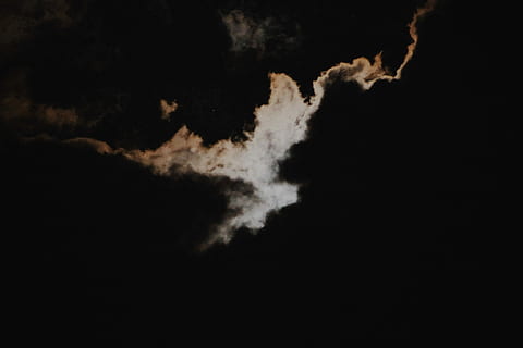 himlen og skyen, hvid, himmel, nattetid, røg, nat, Sky, måne, sky - himmel, sort baggrund, ingen mennesker, natur, udendørs, bevægelse, kopiere plads, mørk, plads, studio skud, sort farve, ro, baggrunde, abstrakt, brændstof og elproduktion, skønhed i naturen, røg - fysisk struktur, miljø, 1080P, CC0, offentligt domæne, royaltyfrie