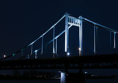 ponte, notte, illuminazione, ponte - struttura fatta dall'uomo, illuminato, mezzi di trasporto, all'aperto, lunga esposizione, architettura, struttura costruita, connessione, cielo, nessuno, acqua, natura, città, fiume, esterno dell'edificio, destinazioni di viaggio, Inquadratura dal basso, luce, acciaio, lega, vita notturna, 4K, CC0, dominio pubblico, privo di copyright