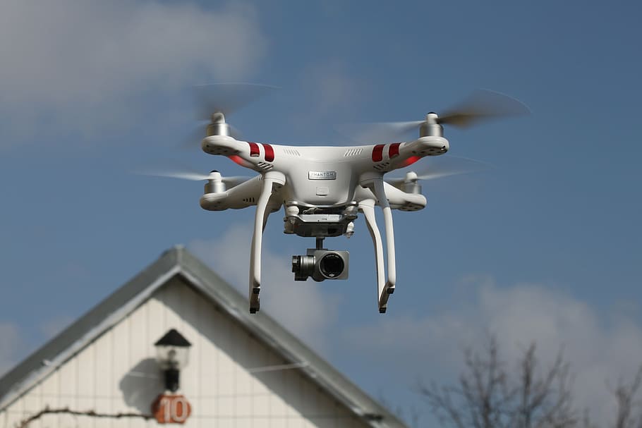 dji, Phantom, 3, Standard, Drohne, Spionage, Neugierde, Geh Profi, Kamera, fliegen, Dreharbeiten, fliegend, in der Luft, Himmel, Bewegung, Kamera - Fotoausrüstung, Technologie, Natur, keine Leute, Fotografie-Themen, Überwachung, Tag, Luftfahrzeug, Transport, Flachwinkelansicht, Transportmittel, wolke - himmel, Militär-, Bewegungsunschärfe, Blau, Luft-und Raumfahrtindustrie, 4K