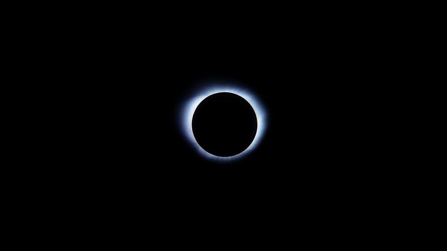 baix, foto d'angle, solar, eclipsi, digital, fons de pantalla, lluna, sol, Eclipsi solar, fosc, espai, astronomia, nit, fenomen natural, cel, còpia espai, bellesa a la natura, color negre, naturalesa, cap gent, cercle, forma geomètrica, forma, fons negre, a l'aire lliure, escenics - natura, 2K
