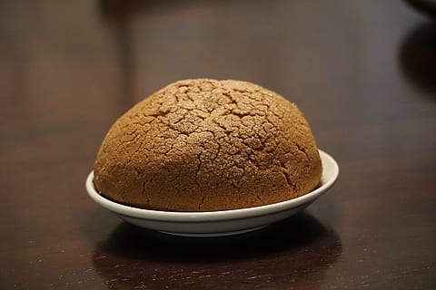 Brot, Schale, handgemacht, Mexikaner, Handwerker Brot, süßes Brot, Lebensmittel, Dessert, Plätzchen, Snack, Süßes Essen, Gourmet, braun, gebacken, Nahansicht, hausgemacht, Essen und Trinken, Frische, drinnen, gesundes Essen, Wohlbefinden, Studioaufnahme, Stillleben, keine Leute, einzelnes Objekt, Fokus auf den Vordergrund, Tabelle, Genuss, selektiver Fokus, Einfachheit, Versuchung, 5K, CC0, gemeinfrei, lizenzfrei