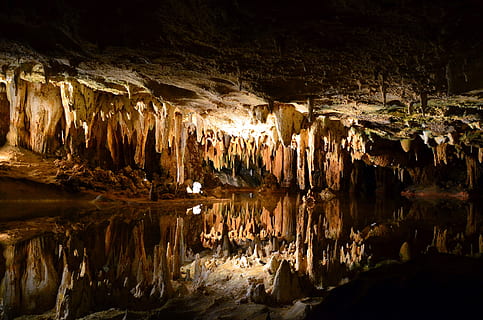 hulfoto, hule, underjordisk, rock, rock, geologi, underjordisk, klippe, geologi, Stalaktit, geologiske, drypsten, vand, mørk, afspejling, ingen mennesker, natur, rock formation, rock-objekt, solid, fysisk geografi, indendørs, sø, skønhed i naturen, belyst, havnefronten, ro, ikke-urbane scene, eroderet, 4K, CC0, offentligt domæne, royaltyfrie