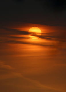 foto, cheio, lua, por do sol, céu, nuvem, vermelho, à noite, scenics, nuvem - céu, Dom, luz solar, natureza, ninguém, cena tranquila, beleza na natureza, ao ar livre, espaço, cor laranja, tranquilidade, scenics - natureza, astronomia, forma, noite, idílico, forma geométrica, círculo, fenómeno natural, Sombrio, eclipse, 2K, CC0, domínio público, royalty free