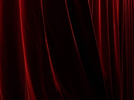 vor-der-show-roter-b-hnenvorhang-vorhang-rot-b-hne-theater