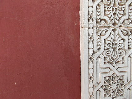 dinding, marrakech, pola, darah sapi merah, ukiran - produk kerajinan, Arsitektur, struktur yang dibangun, bantuan bas, tidak ada orang, eksterior bangunan, fitur dinding - bangunan, hari, seni dan kerajinan, kerajinan, merapatkan, kreativitas, pintu, jalan masuk, Desain, masa lalu, pola bunga, sejarah, di luar rumah, bahan kayu, ukiran, hiasan, 4K, CC0, domain publik, bebas royalti