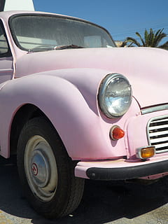 Auto, alt, Oldtimer, Morris, Rosa, Transportmittel, Kraftfahrzeug, Transport, Landfahrzeug, Retro-Stil, Scheinwerfer, Tag, keine Leute, Metall, pinke Farbe, stationär, draußen, Reise, Sonnenlicht, die Vergangenheit, Geschichte, Natur, Antiquität, Luxus, Rad, Chrom, 4K, CC0, gemeinfrei, lizenzfrei