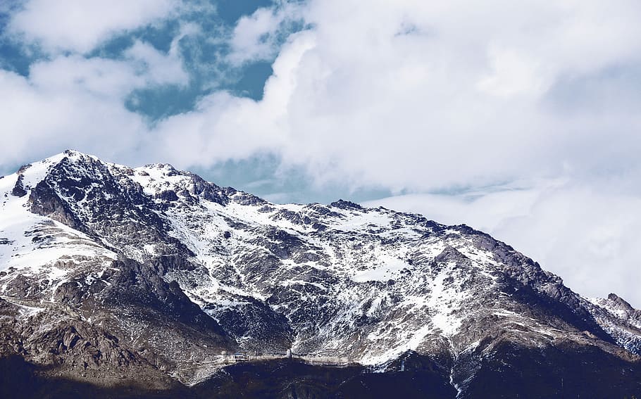 Alpi di montagna, nubi cumuliformi, nero, bianca, montagna, la neve, nube, paesaggio, tehran, nuvola - cielo, cielo, temperatura fredda, bellezza nella natura, inverno, scenics - natura, montagna innevata, natura, picco di montagna, catena montuosa, ambiente, giorno, nessuno, all'aperto, roccia, scena non urbana, 5K
