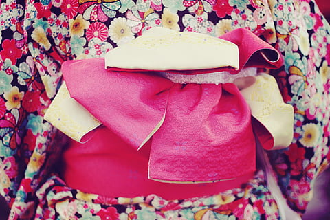 kişi, giyme, kırmızı, beyaz, yeşil, kimono, pembe renk, insansız, kapatmak, içeriye, gün, Giyim, çiçek desenli, Desen, natürmort, moda, şapka, çok renkli, Tekstil, bitki, yiyecek ve içecek, yaratıcılık, Sanat ve zanaat, kurdele, ön plana odaklanmak, kişisel aksesuar, 1080P, CC0, kamu malı, telif ücretsiz