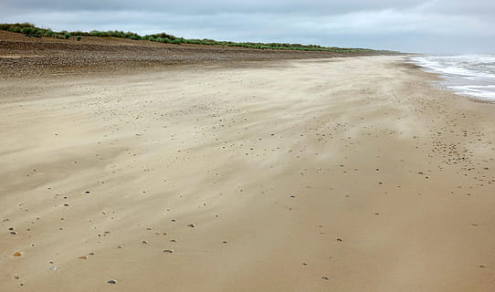 beach, empty, sand, shore, desolate, alone, lonely, sea, seascape, space, shingle, wind, vastness, distance, scene, vanishing point, landscape, lost, abandoned, perspective, land, water, sky, environment, nature, cloud - sky, outdoors, no people, scenics - nature, day, horizon, travel, focus on foreground, beauty in nature, pollution, 5K, CC0, public domain, royalty free