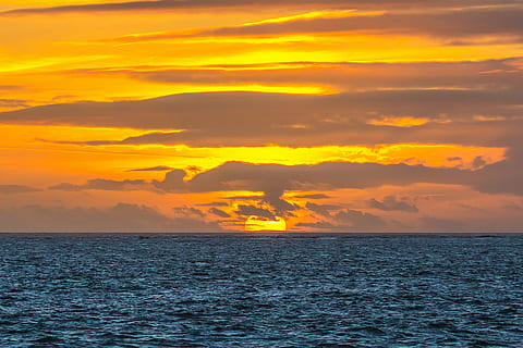 solnedgang sceneri, solnedgang, ocean, skyer, Dorset, hav, scenics, natur, vand, horisont over vand, rolig scene, ro, skønhed i naturen, dramatisk himmel, himmel, sky - himmel, scenics - natur, horisont, ingen mennesker, orange farve, havnefronten, idyllisk, udendørs, magt i naturen, 5K, CC0, offentligt domæne, royaltyfrie